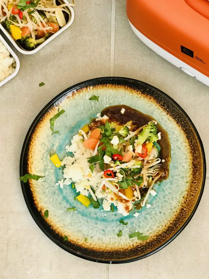 Blumenkohlreis mit Gemüse vegan - gedämpft in der Miji Cookingbox - schnelle, leichte Küche für Büro oder unterweges - Rezept von vegane Campingkueche