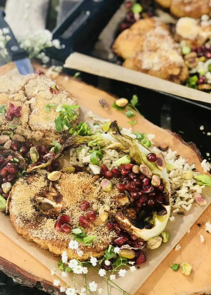 Blumenkohlsteaks aus dem Ofen - leckeres Gericht für zwischendurch von vegane Campingkueche